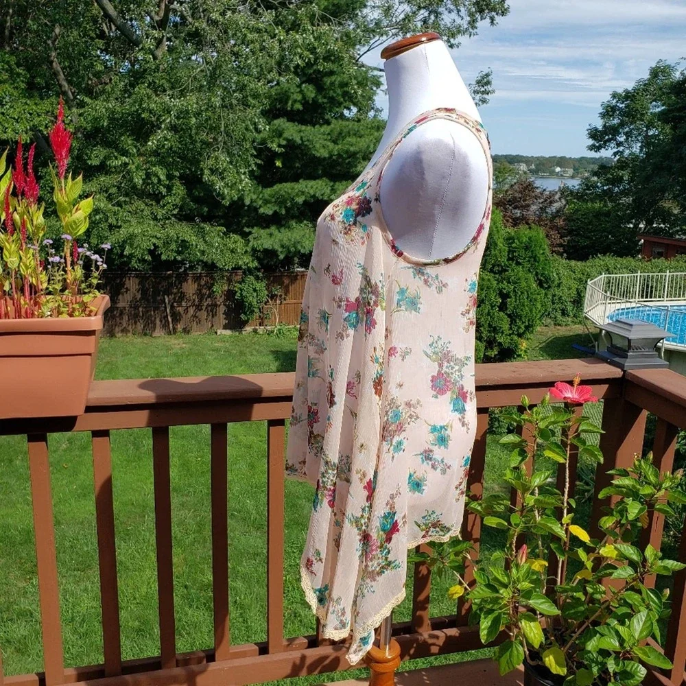 Tank Floral Pink Blush Sleeveless Sharkbite Cami Sz S STEVE MADDEN - Picture 8 of 10